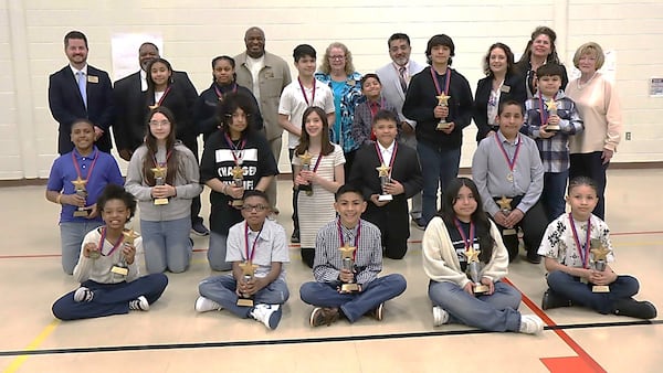 19 Joliet District 86 students earn Chamber of Commerce Education Hawk Scholarships