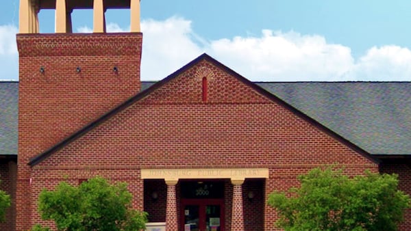 Former Johnsburg library director dies; had left job in March after ALS diagnosis