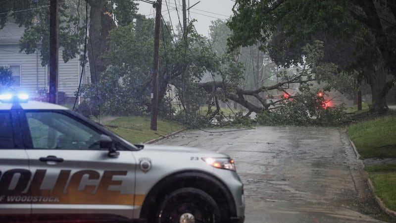 Thousands without power in McHenry County as storms roll through