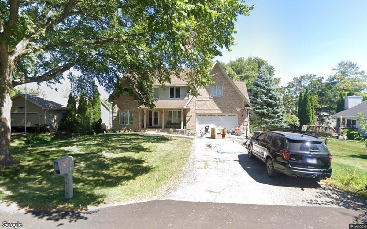 Sale closed in McHenry: $455,000 for a single-family home