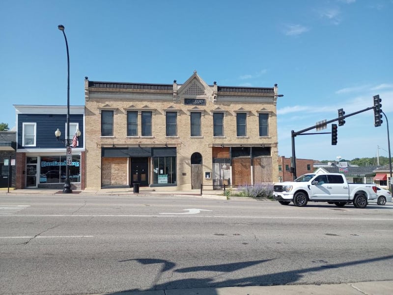 The former Little Owl/Flagstone, 101-105 W. State St., Geneva, is proposed to be a new Tapville Social location. New owners are looking to file permits with the city in coming weeks.