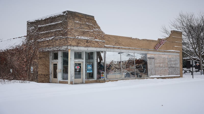 Woodstock leaves door open to suing Thompson’s Appliances over caved-in building