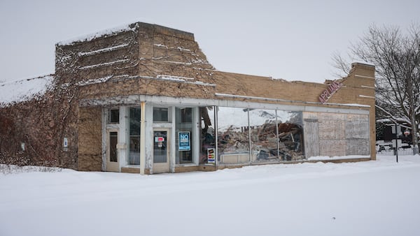Woodstock might sue to get Thompson’s Appliance building razed or repaired after cave-in