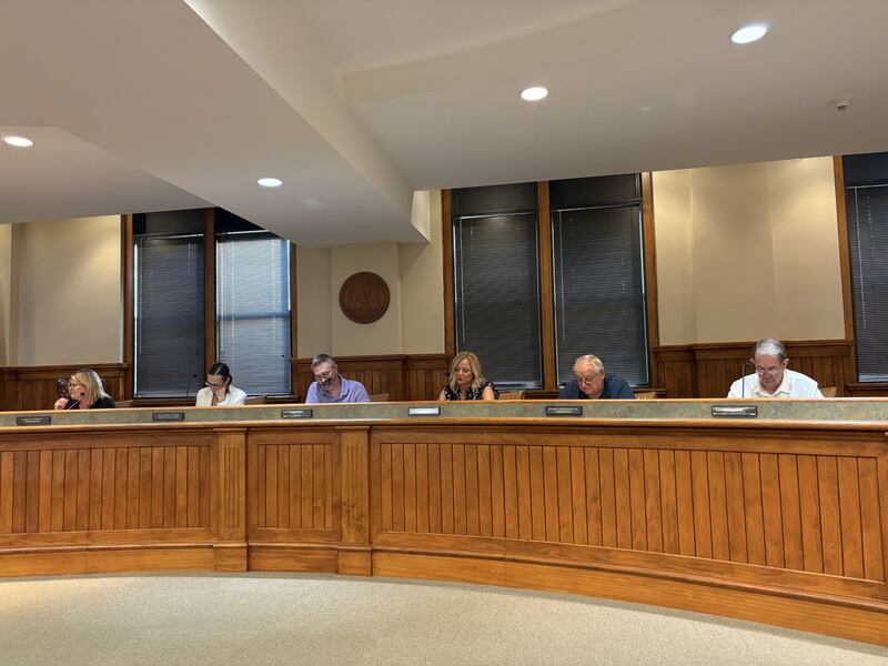 The Ottawa City Council on Tuesday night awarded an $804,841 bid to Advanced Asphalt Co. for the city’s 2025 street maintenance program.