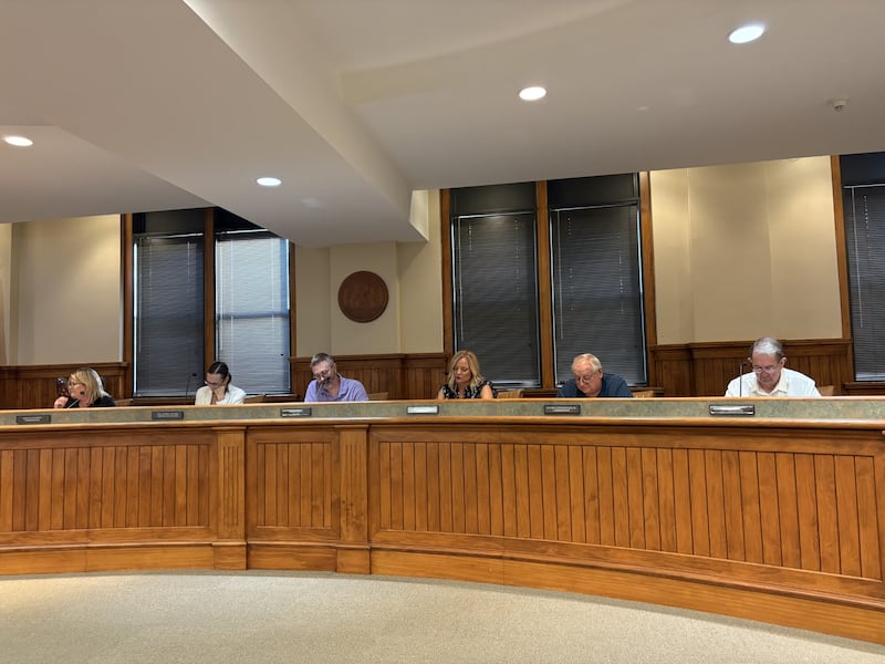 The Ottawa City Council on Tuesday night awarded an $804,841 bid to Advanced Asphalt Co. for the city’s 2025 street maintenance program.