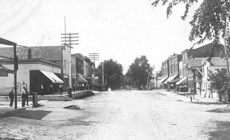 In the early 1900s, downtown Oswego businesses were oriented toward serving the surrounding farming area, and were located in many buildings that still exist today. The Oswegoland Heritage Association and the Little White School Museum will host a “Oswego History Tour – Downtown,” starting at 4:30 p.m. Sunday, Aug. 23.