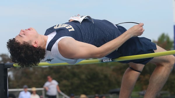 Downers Grove North distance standout Philip Cupial wins second 1,600 state title; 4x800 relay three-peats