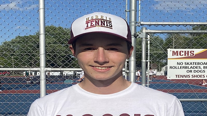 Morris’ Connor Barth records 100th career tennis win in triumph over Coal City 
