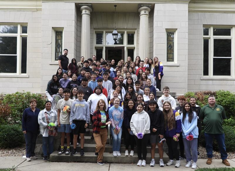 Mendota High School visited the Mendota Museum & Historical Society to view the current exhibition, "Where Our Paths Meet: Journeys to Mendota."
