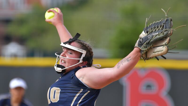 IC Catholic’s Maddy DiNino, Leilani Mendez haven’t allowed a run in IHSA playoffs. Next up? Duo’s state debut