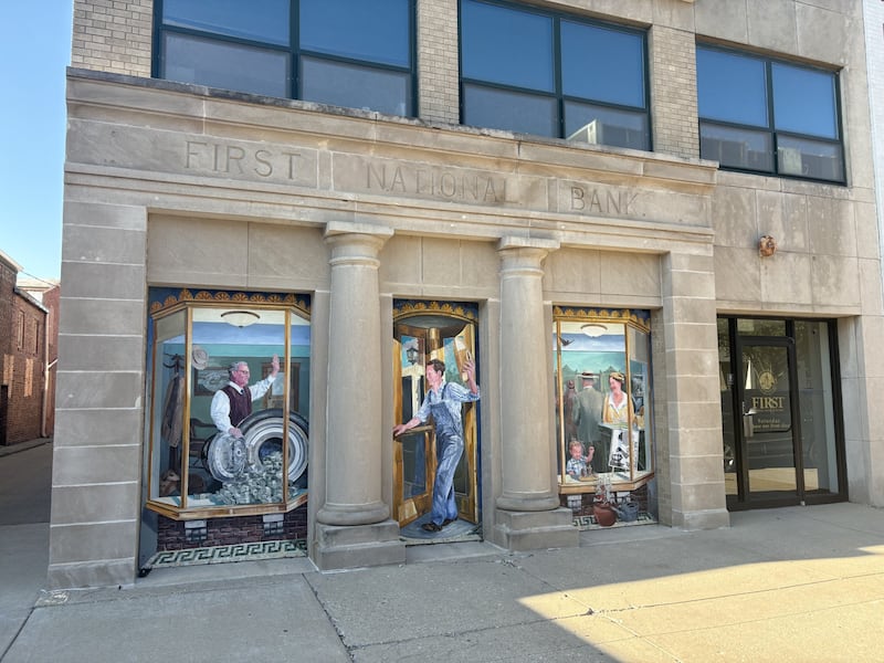 Located at the Madison Street entrance of The First National Bank of Ottawa, this historic mural depicts the bank’s role during the Great Depression.