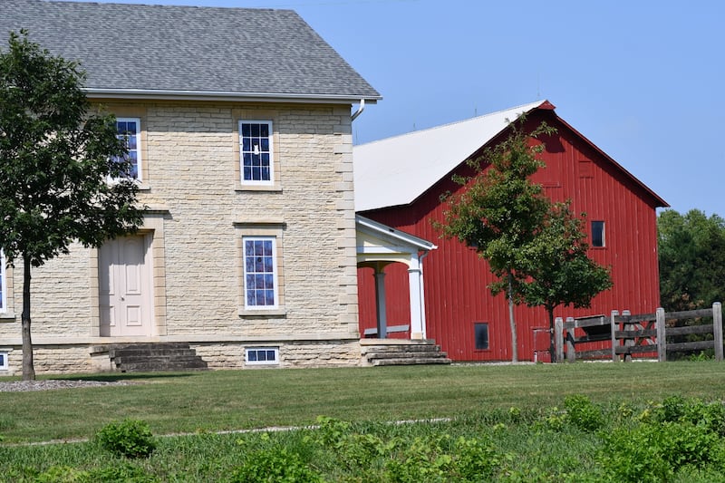 Sign up for 'Boats, Birds and Barns' in the morning or 'Boats, Bats and Barns' in the evening for a guided tour of the DuPage River on July 19.