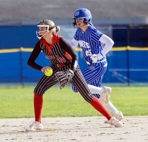 Defense makes a difference in Hall’s win over Newman