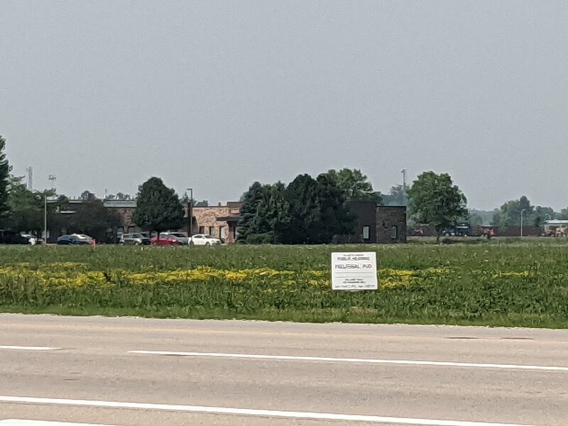 A vacant parcel across the street from the Oswegoland Park District’s Prairie Point Community Park is being eyed for a gas station and quick service restaurant.