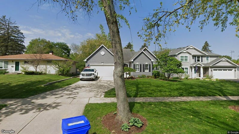 Single-family home sells in Wheaton for $910,000