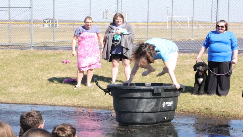 Serena Polar Plunge raises $9K for Special Olympics Illinois