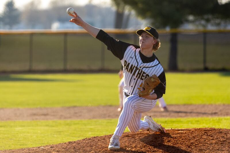 Drew Carlson (5) of Putnam County pitches on Tuesday, April 8, 2025 at Putnam County High School in Granville.