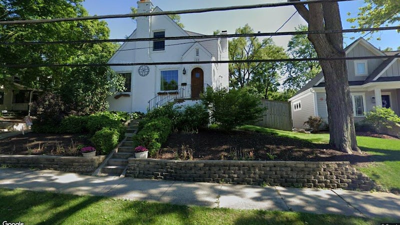 Sale closed in Barrington: $810,000 for a three-bedroom house