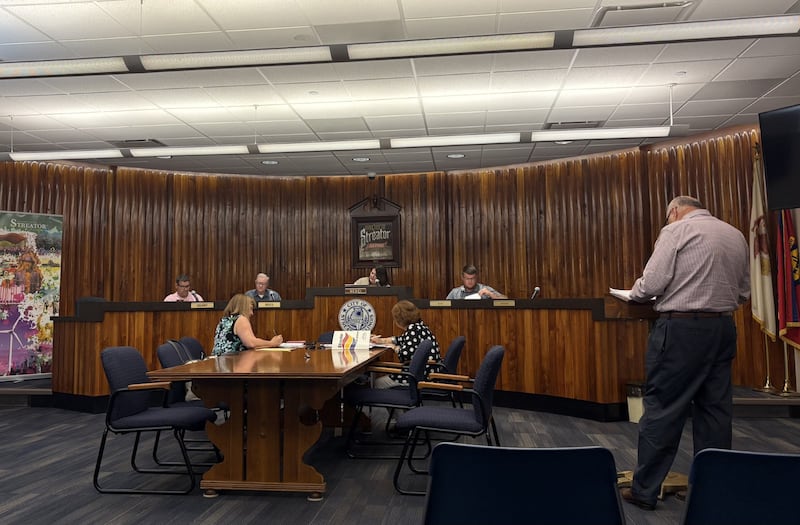 Streator City Council members vote to approve an ordinance continuing the city’s 1% grocery sales tax during their meeting on Wednesday, July 16 at City Hall.