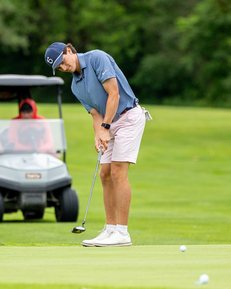 Chandler Creedon watches ball roll on green after putt during the 78th Annual Pine Hills Invitational on June 14, 2026 at Pine Hills Golf Club in Ottawa.