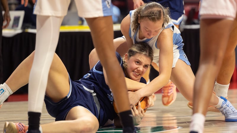 Photos: Nazareth takes on Bellville East in the state semifinal