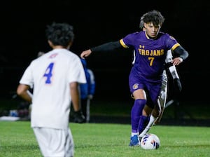 Issac Diaz, Mauricio Salinas goals lead Mendota past Genoa-Kingston, into sectional final