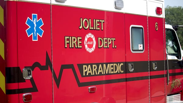 3 people taken to hospital after multi-vehicle crash in Joliet
