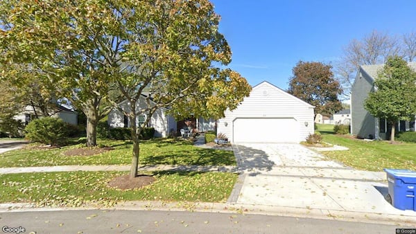 Single-family home sells in St. Charles for $582,500