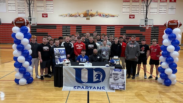 Forreston’s Loomis signs to play football at University of Dubuque