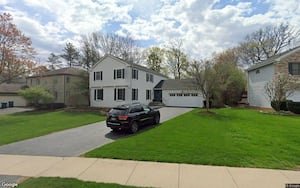 Sale closed in Hinsdale: $1.25 million for a single-family home