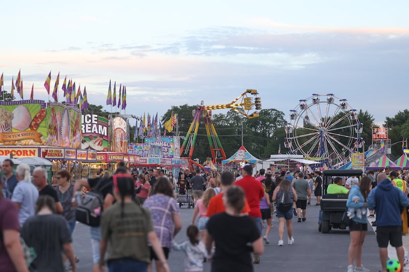 Old Canal Days officially kicked off on Friday which started on Thursday and will run through Sunday.