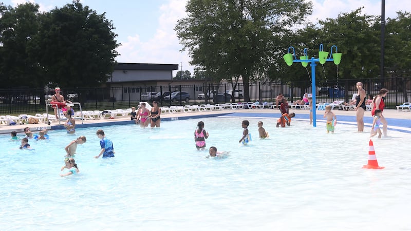 Weather delays Ottawa pool opening to May 30