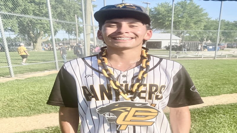 Rudy Villagomez, Putnam County top Bureau Valley in regional semifinals   