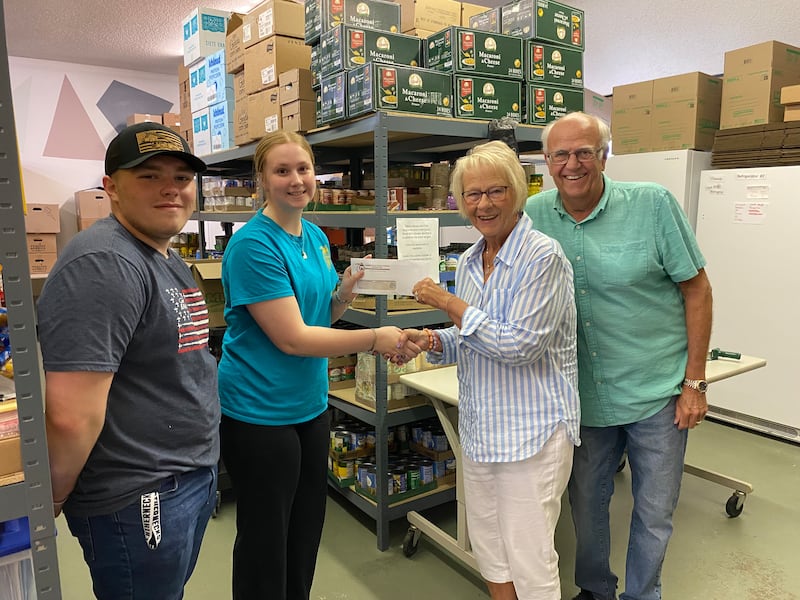 Zak Glick, Cylee Kirchner and Peggy and Fred Schneiderman.