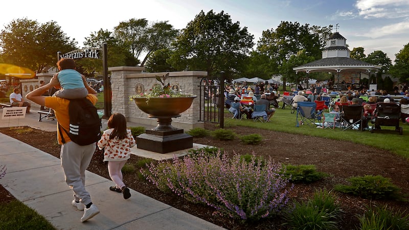 5 things to do in McHenry County: Pearl Street Market, 4th Fridays at The Dole & more this weekend