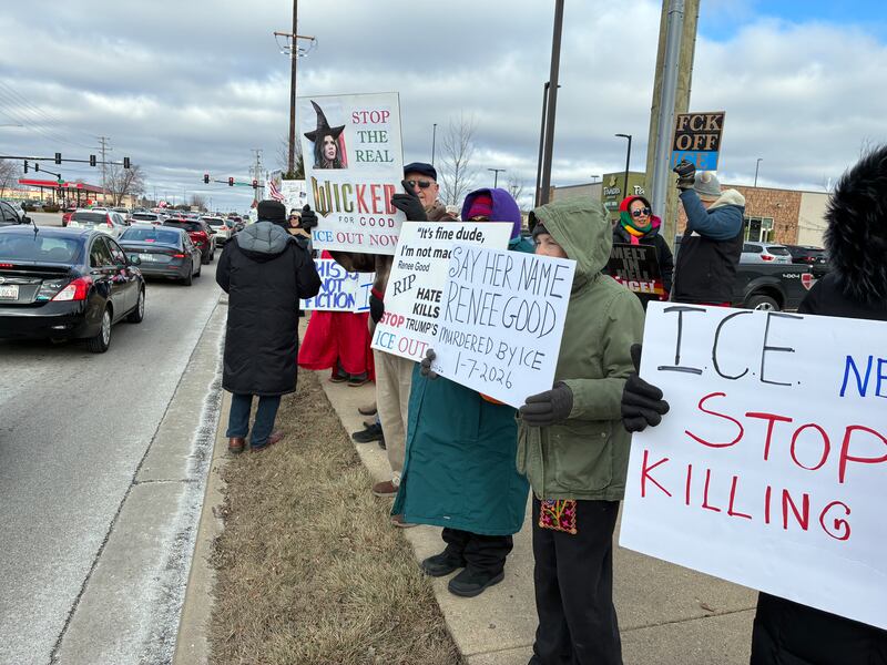 More than 600 people came out Sunday, Jan. 11, 2026, on Route 31 in McHenry for an anti-ICE protest, organized by Indivisible McHenry County. The national organization encouraged protests over the weekend on response to the death of Renee Good Wednesday in Minneapolis.