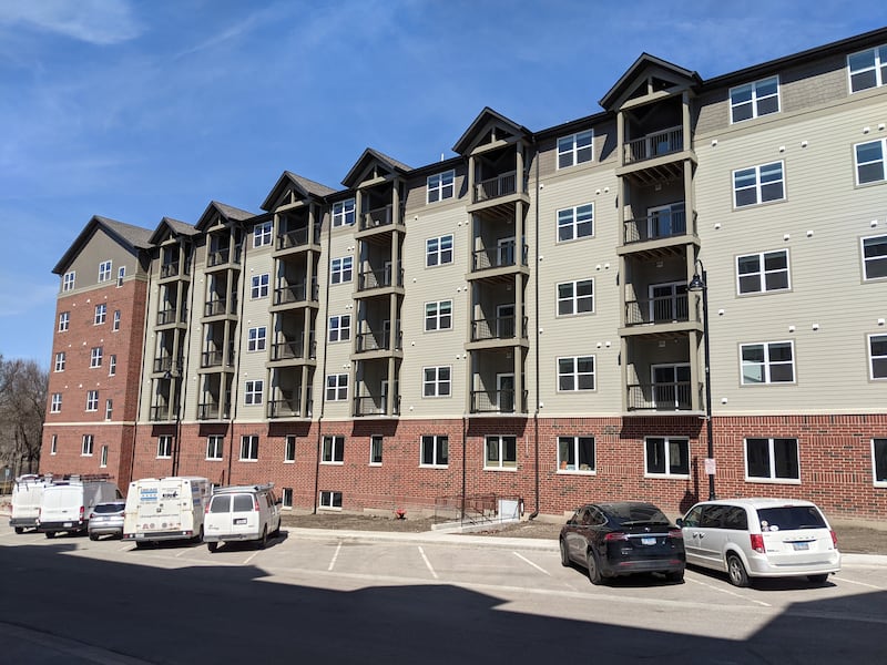 Downtown Oswego now has another 104 luxury apartments as work is complete on the second building at The Reserve at Hudson Crossing.
A ribbon-cutting ceremony for the Shodeen Group’s new building is set to take place April 10.