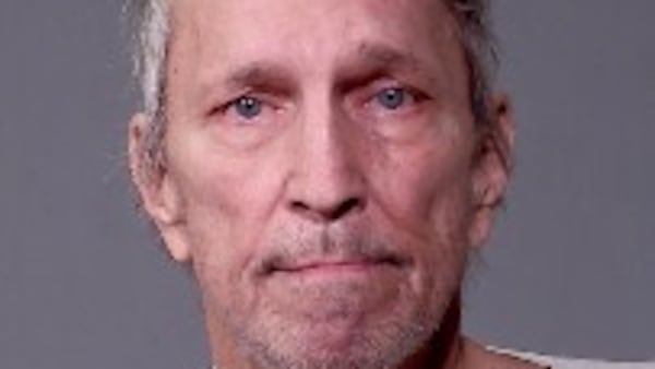 Driver arrested after crashing into Linda’s Pizza in Joliet