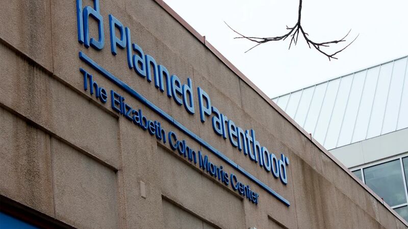 Illinois abortion clinics gain renewed support despite Republican, anti-abortion rights pushback