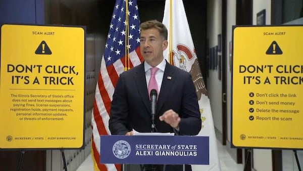Secretary of State’s office warns Illinois drivers about new scam texts and calls alleging delinquent tolls