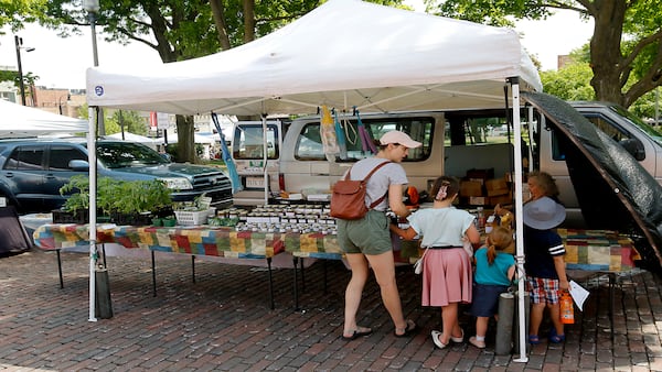Fresh Finds: Farmers Markets to visit in northern Illinois this season 