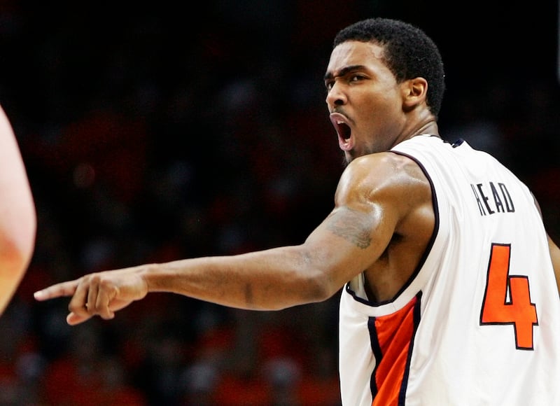 Illinois' Luther Head tries to rally his team in the first half against Arizona in the Chicago Regional championship game of the NCAA tournament Saturday, March 26, 2005, at the Allstate Arena in Rosemont, Ill. (AP Photo/Jeff Roberson)