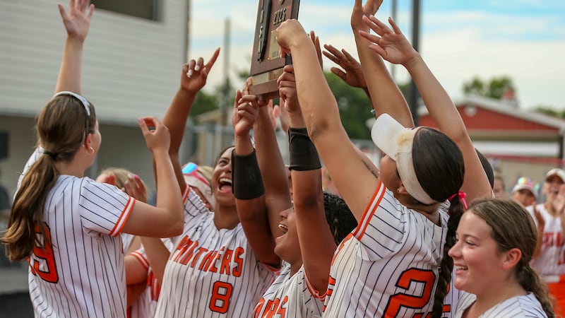 Photos: Oswego vs. Plainfield East softball Class 4A Yorkville Sectional final