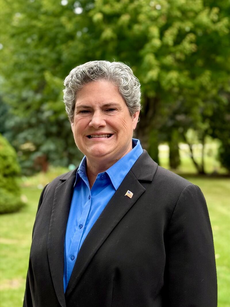 Retired United States Administrative Law Judge Melissa Oilvero is seeking election as a Circuit Judge in the 13th Judicial Circuit, La Salle, Bureau, and Grundy Counties.