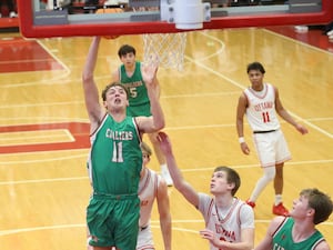Photos: L-P boys basketball dominates Ottawa at Kingman Gym