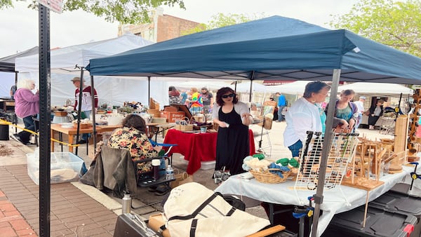 5 things to do in DeKalb County: DeKalb Back Alley Market, Mother’s Day events at Blumen Gardens this weekend