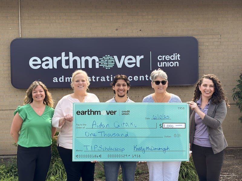 Montgomery resident Aidan Qitaku (center), an architecture major at Iowa State University, recently earned a $500 scholarship from Earthmover Credit Union.