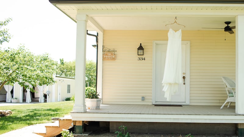 How to pick the perfect wedding season for you