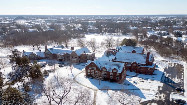 Mayslake Hall in Oak Brook to close for extensive upgrades