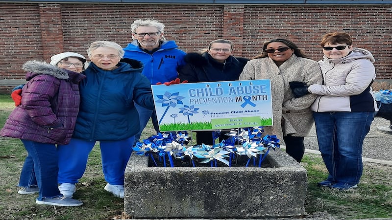 Polo Women’s Club promotes awareness during Child Abuse Prevention Month